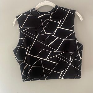 PrettyDamage NWT turtleneck crop top with geometric design